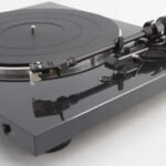 Denon DP-300F negro detalle