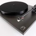 Rega Planar 1 lateral