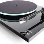 rega planar 2 lateral