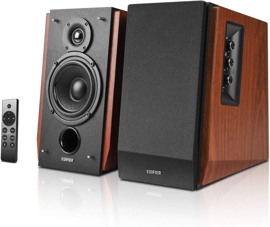 Edifier R1700BTs